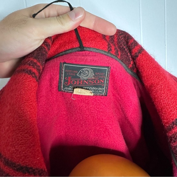 Johnson Woolen Mills Classic Button Wool Mackinaw Hunting Jacket - Picture 4 of 10